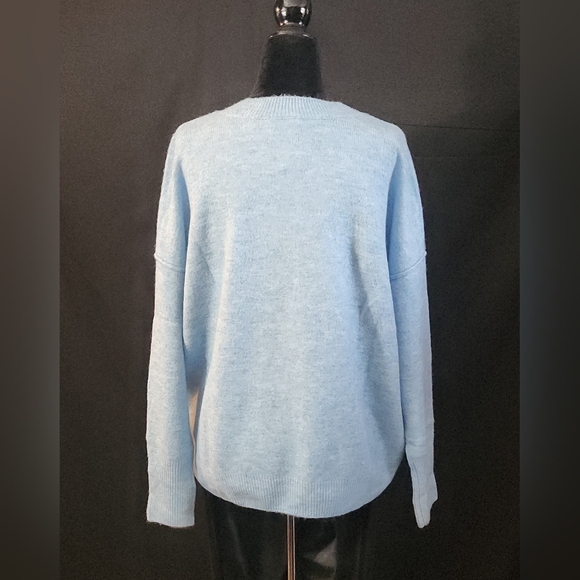 Vince Camuto Oversized Fuzzy Snowflake Sweater in Blue Sizes S-XXXL - Picture 10 of 13